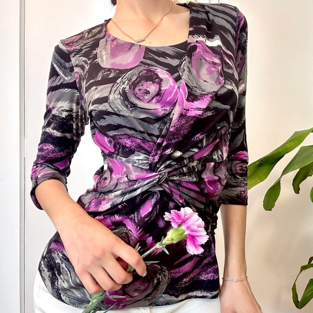 💜 LC Lauren Conrad Floral Front Knot Top Purple and Black Size Small